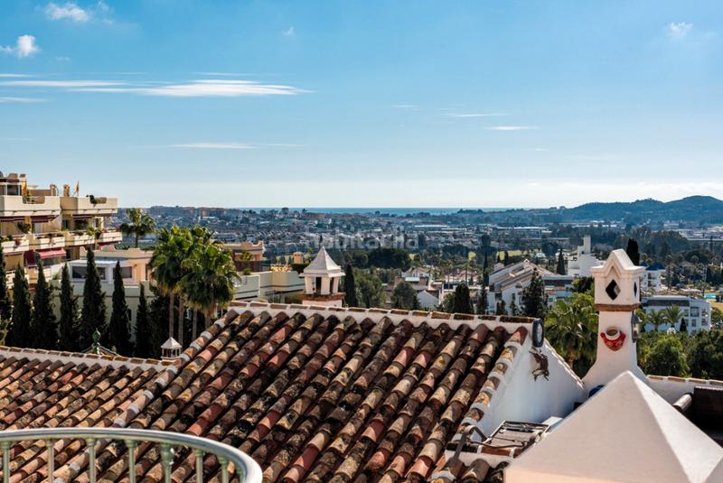 Foto 8a99b065-314f-40c3-a341-afa8b4cec9c1. Casa adosada en avenida de los arcos 9 en Mijas golf Mijas