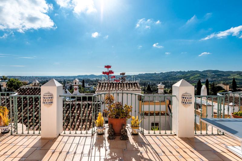 Foto 70328095-0f99-4d4a-ae66-e009ef8afd72. Semi detached house in avenida de los arcos 9 in Mijas golf Mijas