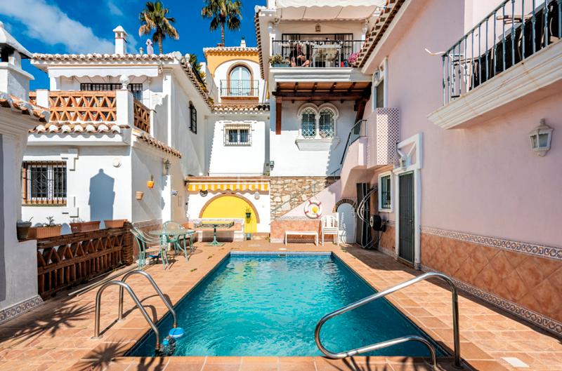 Foto d47b59ba-3b48-4e66-8f9b-b5ca97d36d42. Semi detached house in avenida de los arcos 9 in Mijas golf Mijas