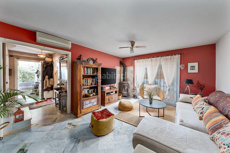 Foto 11e0e847-5a71-49d1-a84c-f6e1b28a73d3. Casa pareada en calle calomela 55 en Nagüeles Alto Marbella