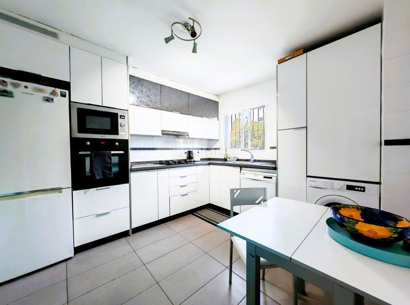 Foto 7dd65b14-4bd3-463c-b9d8-9ce8ef444579. Casa a schiera in urbanización haza del algarrobo 27 in Mijas