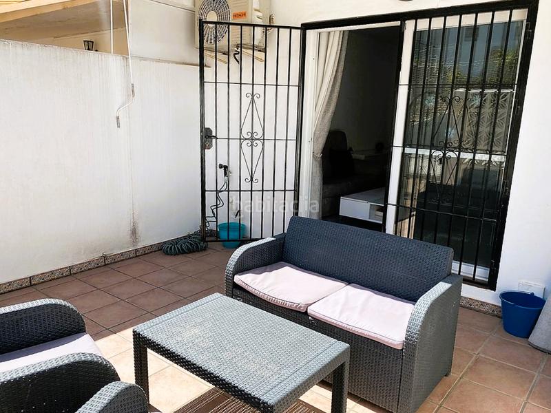 Foto 715375b6-ee32-4ca0-8095-97e9dfd8ab72. Reihenhaus in urbanización haza del algarrobo 27 in Mijas