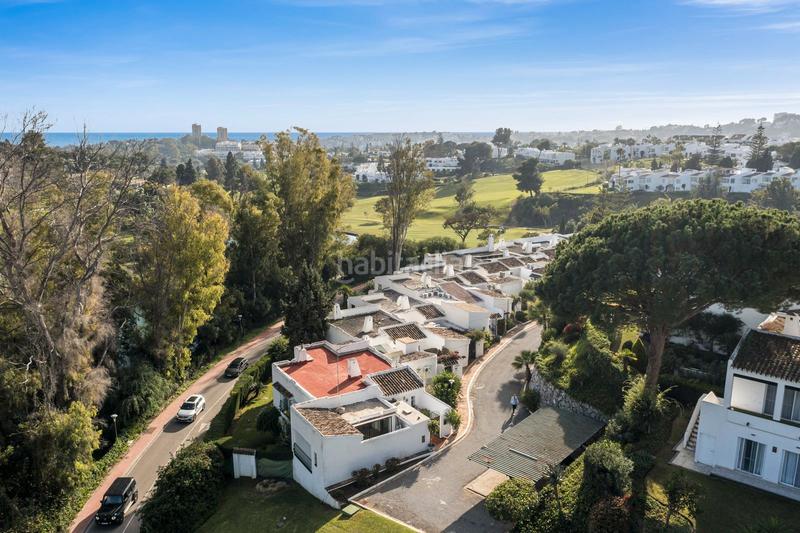 Foto 474a7a5f-0664-418d-807f-de65cd8bb4fa. Semi detached house in la pinta 6 in Aloha Marbella