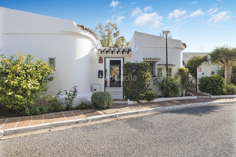 Foto d98be8ce-3a18-42eb-8b4b-88bb22f298c9. Semi detached house in la pinta 6 in Aloha Marbella