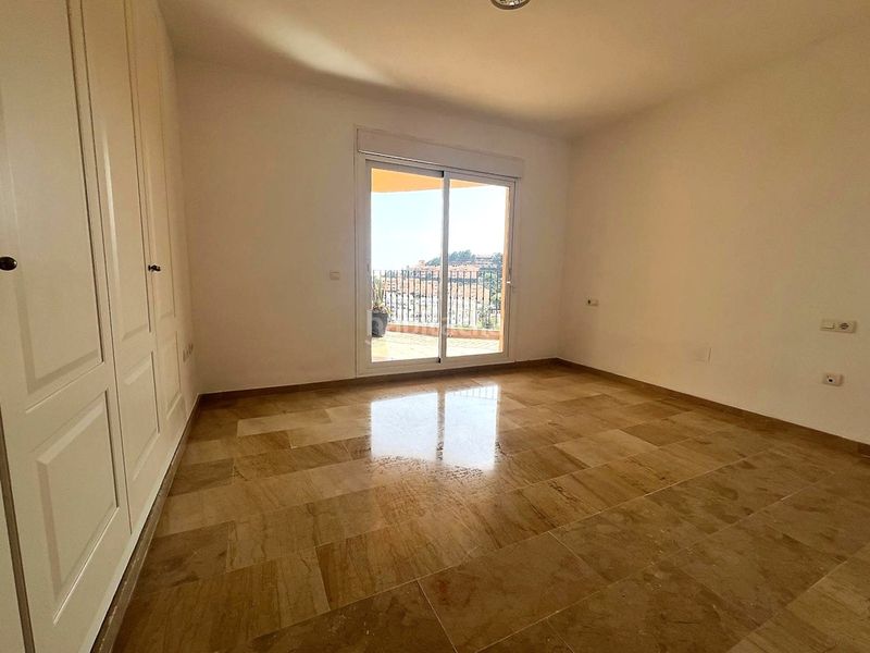 Foto 8bd172a4-9826-4eac-832f-92265ee2d6da. Appartement dans calle huelva de Calahonda 3 dans Calahonda Mijas