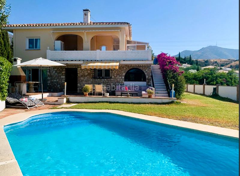 Foto f36c3b07-7c43-4e75-ab9b-52a072e81524. Chalet dans calle granada 26 dans La Capellanía - El Higuerón Benalmádena