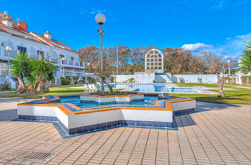 Foto 02a3dd9e-77da-4591-b4d9-35f261079eea. Appartement dans calle alberto morgenstern 30 dans Castillo Sohail - Myramar Fuengirola