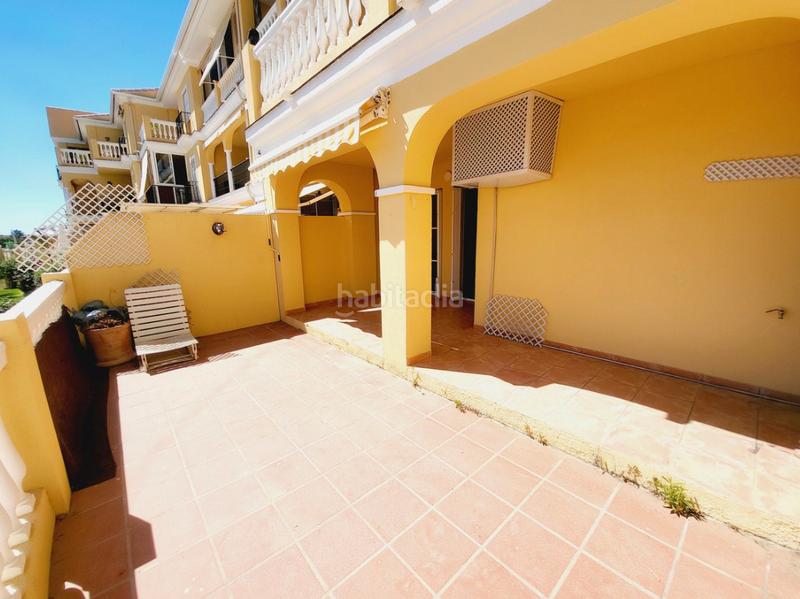 Foto fc09487e-8a4e-49ec-9718-f673f9c7ed08. Apartament a calle velez malaga del faro 272 a El Faro de Calaburra - Chaparral Mijas