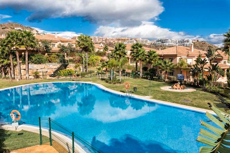 Foto ec389122-49c8-4e4d-8e17-da3b43fb0954. Maison jumelée dans calle esmeralda 70 dans Riviera del Sol Mijas