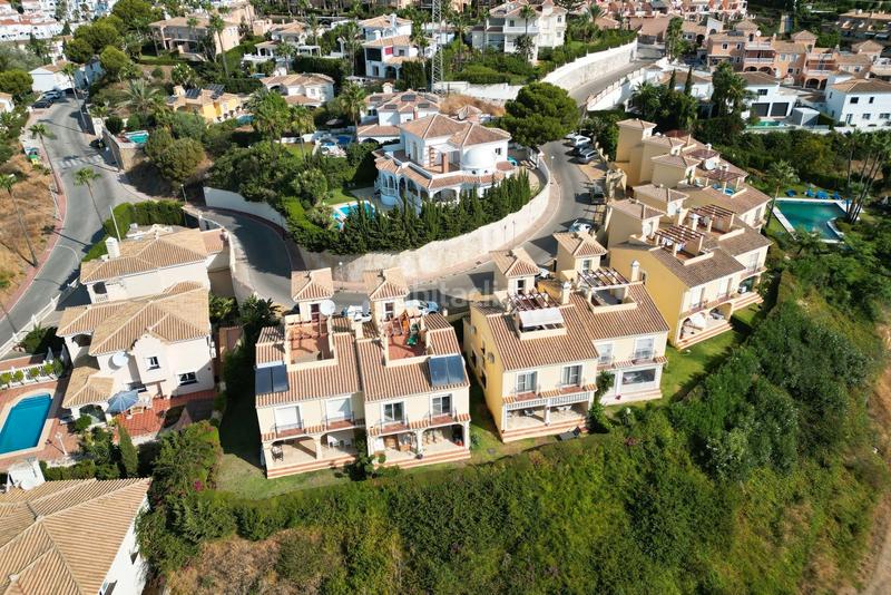 Foto 38632866-b60b-4ea2-90e3-7f536fe81399. Casa adossada a calle miguel angel jimenez de riviera 7b a Mijas