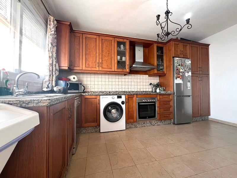 Foto 95f1ca8c-def8-412b-939b-19cef63688b6. Chalet en calle josé de echegaray 34 en Centro ciudad Fuengirola