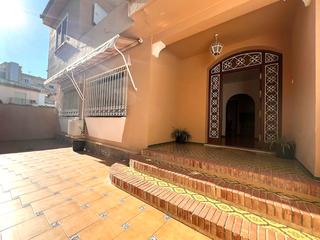 Chalet in Calle josé de echegaray 34