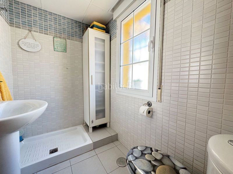 Foto f2ca8a89-d622-48d1-8c3a-5275db402445. Casa adosada en calle jaén 7 en Calahonda Mijas