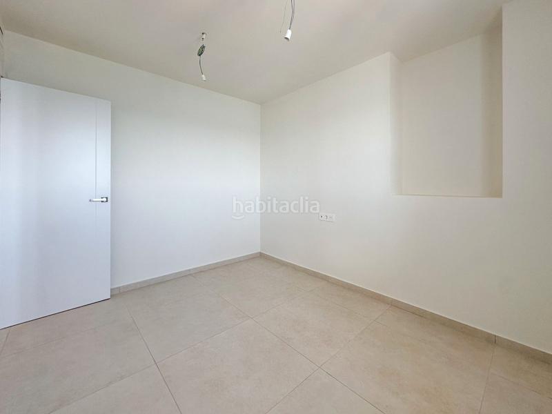 Foto dab8dfda-12c2-4785-aa9b-4a9610ea08b5. Apartamento en calle san francisco 3 en Puerto Deportivo Fuengirola