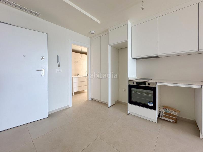 Foto 2a8f576e-b693-4eb2-ae0f-8f6efa905895. Appartement dans calle san francisco 3 dans Puerto Deportivo Fuengirola