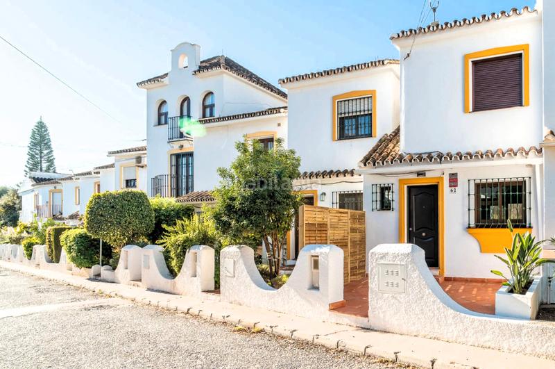Foto 795a45b7-ff49-4514-bafd-570cff04d27c. Casa adosada en urbanización pueblo la campana 7 en Mijas