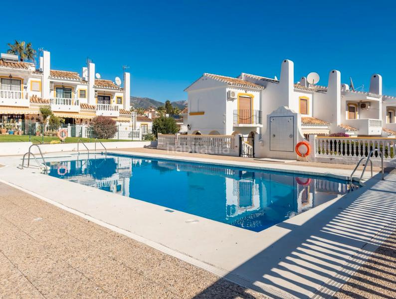 Foto ed486b1a-64b6-4844-8eee-42d4e202ef46. Casa adossada a urbanización pueblo la campana 7 a Mijas
