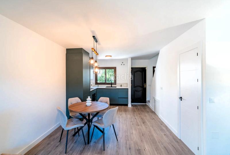 Foto 9da10733-c0c2-422d-9eef-f8ecf420fe7d. Reihenhaus in urbanización pueblo la campana 7 in Mijas