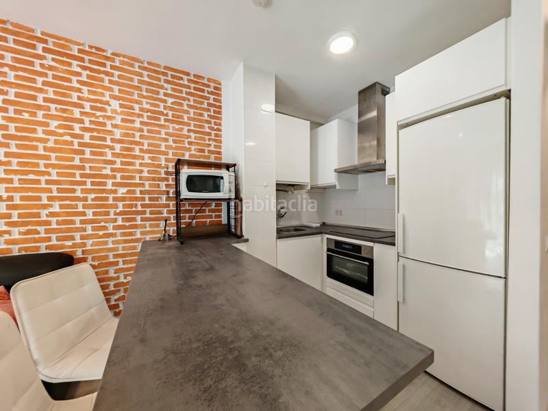 Foto c6f1b04b-aed7-4059-a0e1-7e410980aeb7. Apartament a calle francisco pedrazuela 4 a Playa Bajadilla - Puertos Marbella