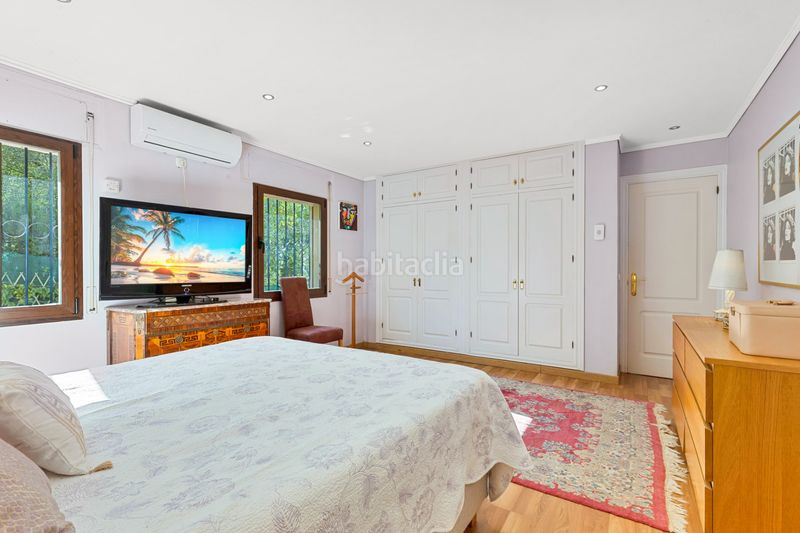 Foto a3d4baf8-2533-4c51-9957-b6c4e5714b4c. Chalet con camino parcheggio piscina in campo de Mijas Mijas