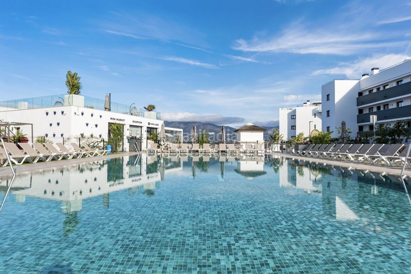 Foto c1572aca-1598-4bfa-8d1f-1ce0c79c991d. Apartamento en calle tranco 4 lujoso apartamento de 2 habitaciones en hacienda el sueño en Mijas