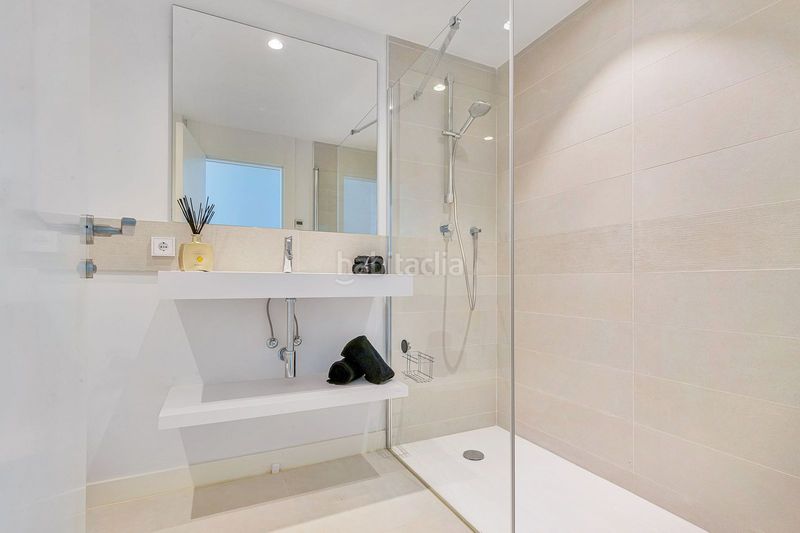 Foto 0849b293-3959-4f2c-8d9e-5722261d279d. Apartament a calle leticia 2 a El Higuerón Fuengirola