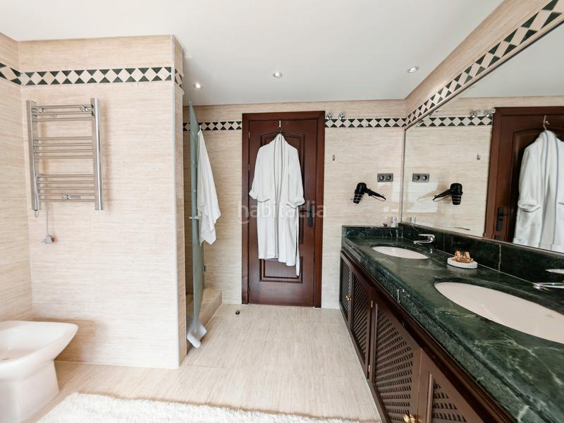 Foto 0bcb1340-6411-406b-8b43-2a9e4d690733. Duplex con camino parcheggio piscina in Ojén