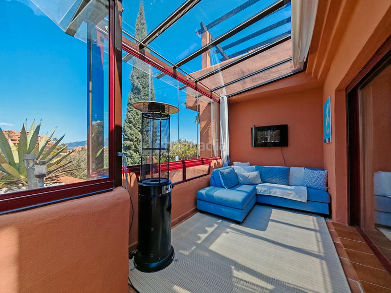 Foto 9d006df6-14f0-4008-b57d-8253379c9301. Duplex con camino parcheggio piscina in Ojén