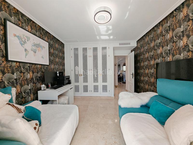 Foto a50a3717-74e4-4f48-9cd7-346503b7190a. Duplex con camino parcheggio piscina in Ojén