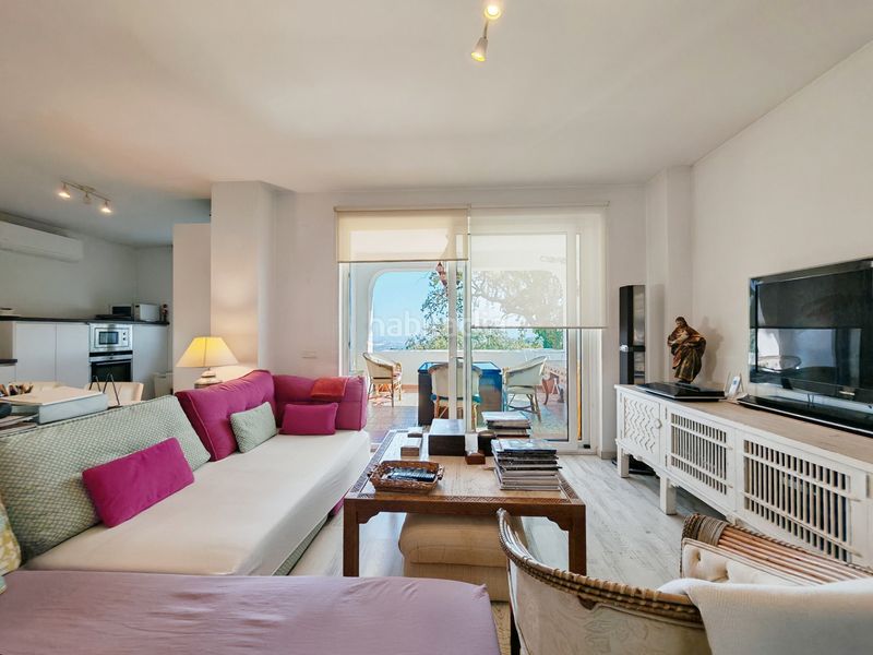 Foto bde0a894-6568-48d4-91c6-5035e2631610. Apartament a n/a a Ojén