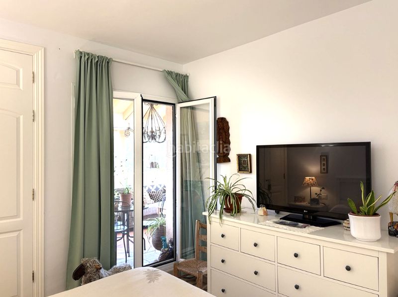 Foto 888f3120-dfb0-461c-8b5d-1bd40a8f1f70. Apartament a calle hiedra 1 a Elviria Marbella