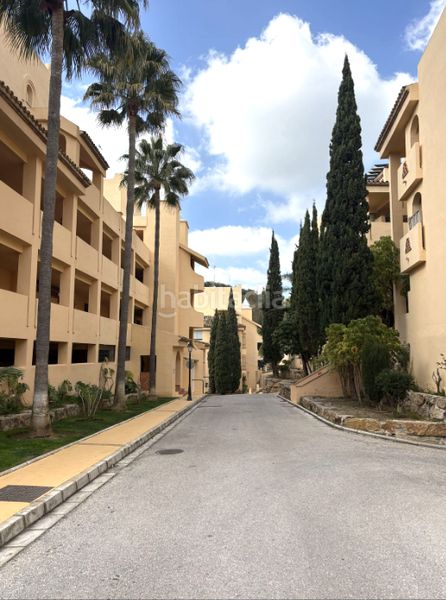Foto d7fbce9a-f8e3-4213-b113-3f2a294ff3ff. Apartament a calle hiedra 1 a Elviria Marbella