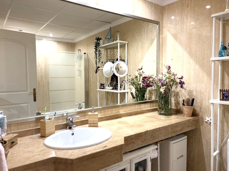 Foto f7b79c52-ade2-4a8a-ad1a-b3c42d5368c7. Apartament a calle hiedra 1 a Elviria Marbella