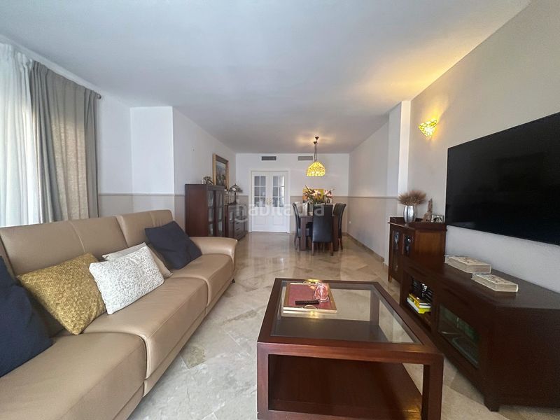 Foto 30d816ea-8e78-452e-9cc5-ec2d4ce4f0c5. Appartement dans calle huelva de Calahonda 9019b dans Mijas