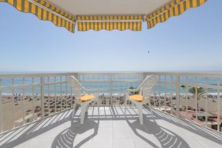 Apartment en Paseo mar�timo rey de espa�a 21