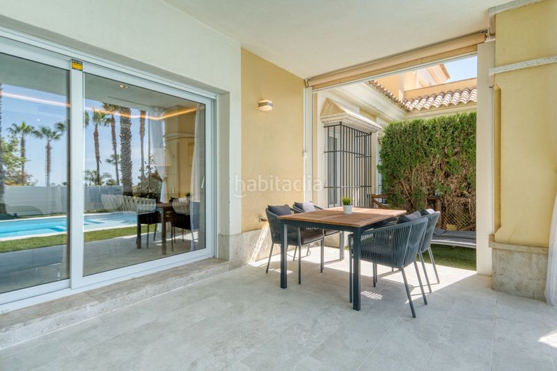 Foto 2738b7e9-f5c3-4b6d-b56c-fc9a8f2cfa56. Casa aparellada a calle d-9z 31 a Santa Clara Marbella