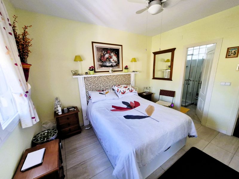 Foto f4f67136-f6a1-4d21-a672-99d7ffc2deae. Casa adossada a calle equitación 3 a Hipódromo - Cerrado del Águila Mijas