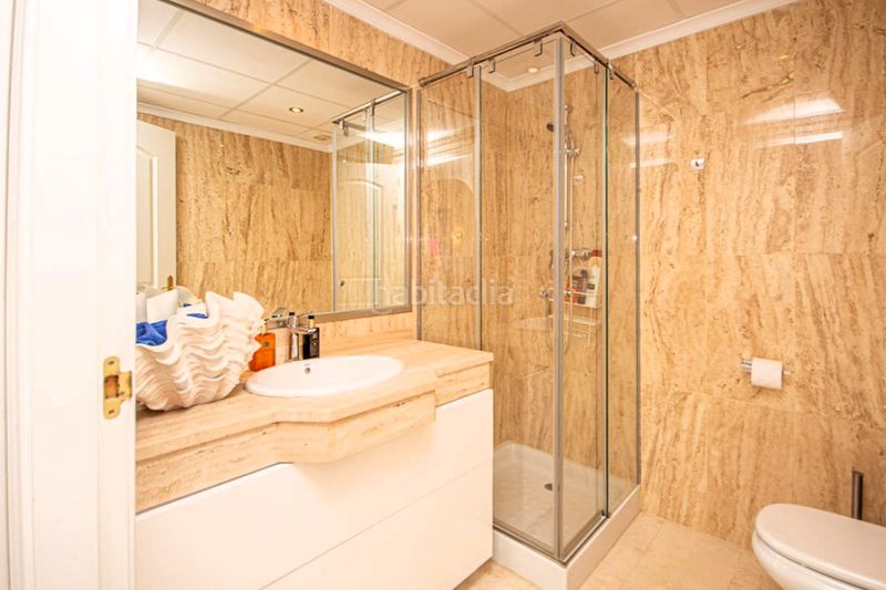 Foto 79b01b86-9130-4d0a-bef4-c2bb2cb45255. Apartament a calle hiedra 1 a Elviria Marbella