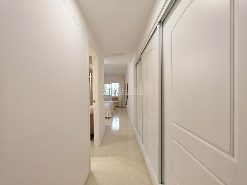 Foto 35b21b47-8d1b-40b3-b462-09c2dfff3923. Apartament a calle hiedra 1 a Elviria Marbella