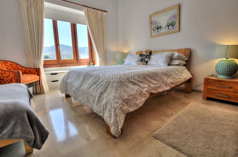Foto 06513f83-b7bc-4f32-adf0-eea804bb3954. Casa adossada a calle barrientos de cala golf 6 a Mijas