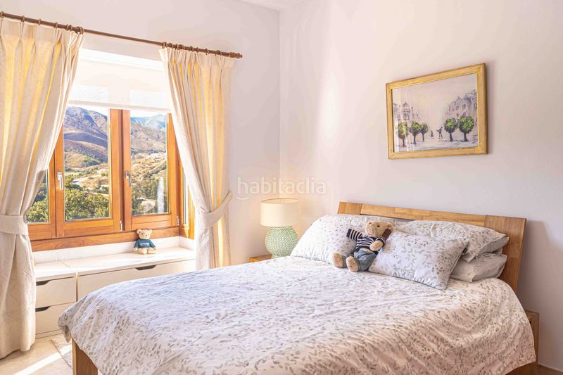 Foto 1f26ffc5-20dc-464d-8a1e-b4f778cc7938. Casa adossada a calle barrientos de cala golf 6 a Mijas