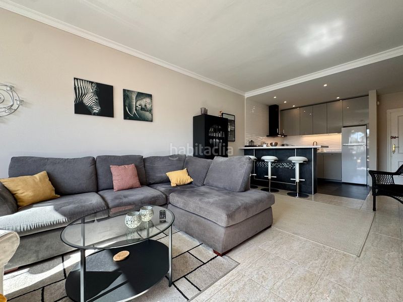 Foto e7fe1f5d-a6ff-47dd-8ec7-033c99768130. Apartament a calle butiplaya 2 a la cala Mijas Mijas