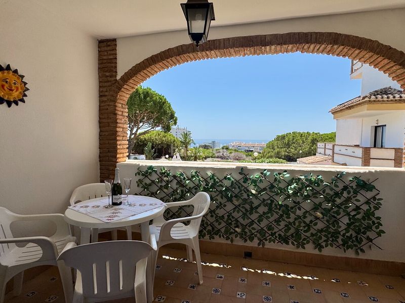 Foto 4ea93976-3539-4de6-8294-4d99efa11648. Apartament a calle pinos 22 a Calahonda Mijas