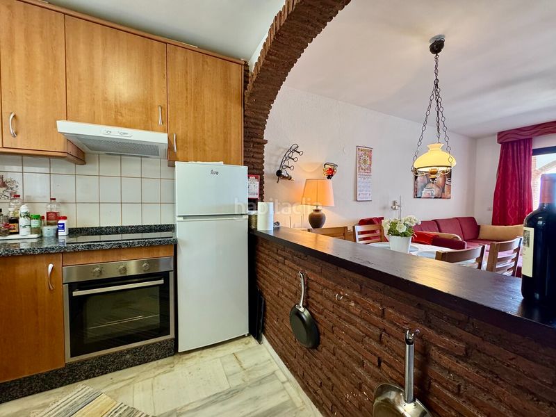 Foto b15f813f-6bea-43ef-9c0f-ba4a1b9d5b7b. Apartament a calle pinos 22 a Calahonda Mijas