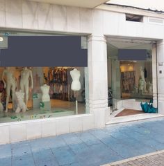 Geschäftsraum in San Pedro de Alcántara Pueblo. Local amplio muy bien situado a pie de calle en pleno centro de