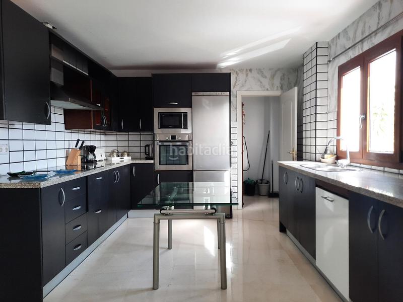 Foto ba2eefa0-574e-41a8-8861-b77b2939fdea. Chalet en La Concha - Resina Golf Estepona