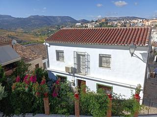Casa adossada a Casco Histórico