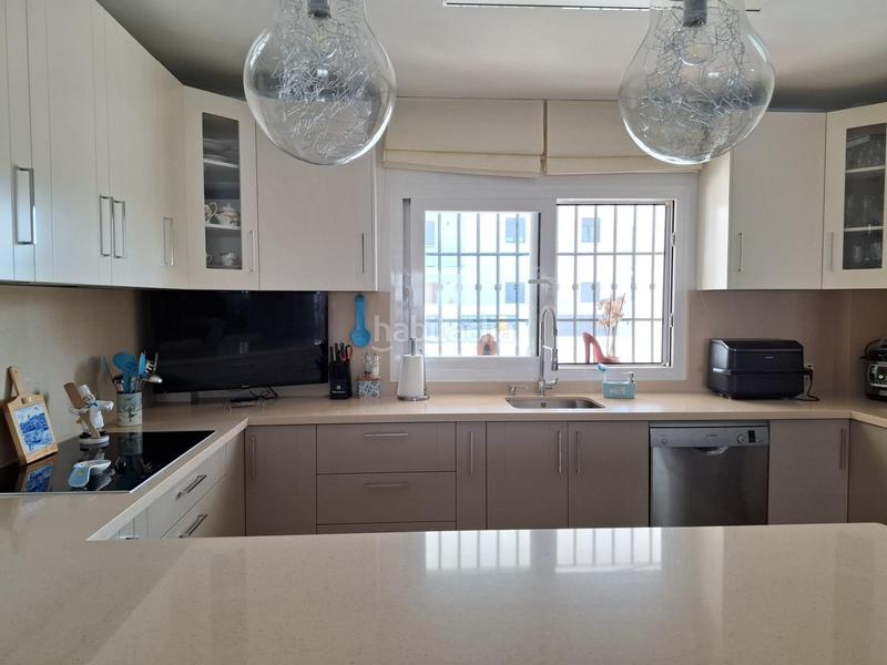 Foto 8900b102-788f-45d0-b7c7-a7ccb487ad42. Casa a schiera con riscaldamento parcheggio in San Pedro de Alcántara Pueblo Marbella