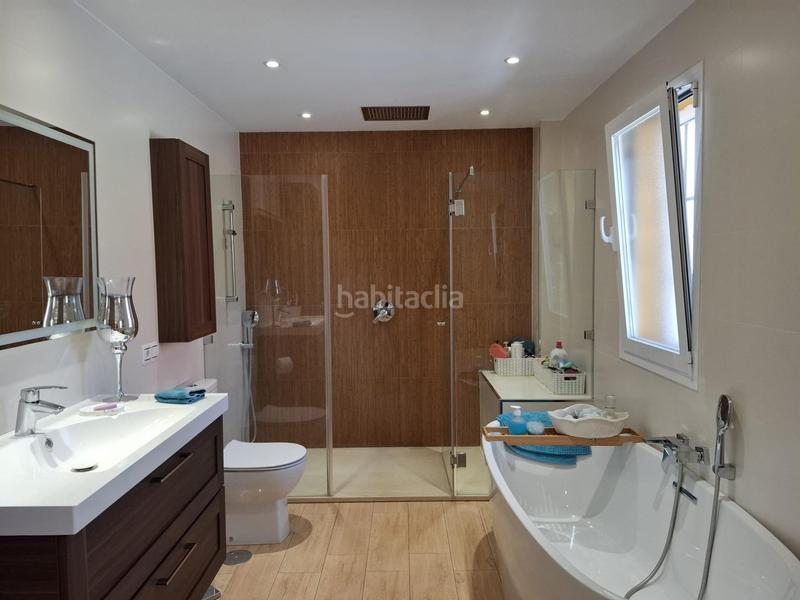 Foto 69d58a2f-8f19-49f6-8580-e022421ae8bb. Casa adossada amb calefacció aparcament a San Pedro de Alcántara Pueblo Marbella