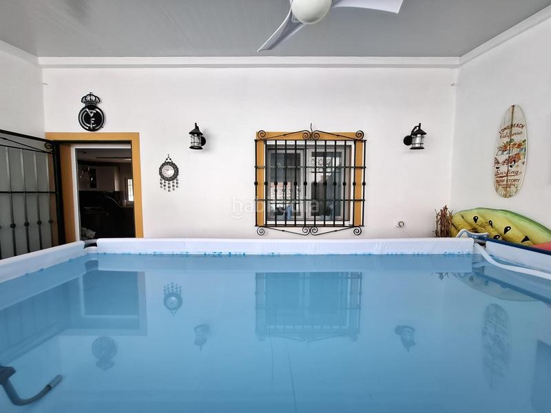 Foto 46316a96-afc1-4e14-aa38-a4e21f59a843. Semi detached house with heating parking in San Pedro de Alcántara Pueblo Marbella